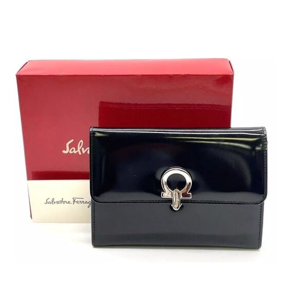 Salvatore Ferragamo Gancini Patent leather Black Mini Clutch Bag W/Box - Picture 15 of 15
